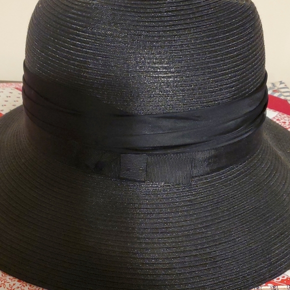 Hat - Picture 2 of 3